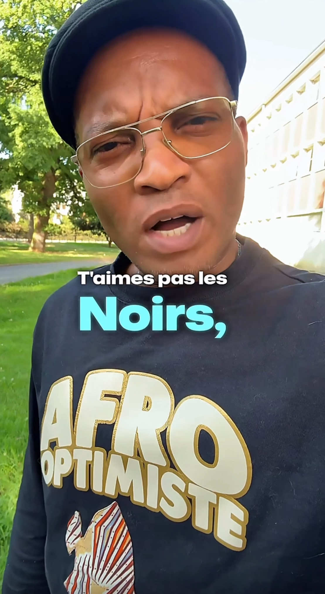 🎤 T’aimes pas les Noirs, petit raciste ? Pourtant, tu vibres sur leur musique… Du jazz au reggae, de la soul au hip-hop… Sans Louis Armstrong, Nina Simone, James Brown, Bob Marley ou Michael Jackson, ta playlist serait vide. Alors, la prochaine fois que tu bouges la tête… rappelle-toi qui a mis le rythme dans ta vie. #MusiqueNoire #CultureNoire #HistoireNoire #BlackExcellence  #CapCut 