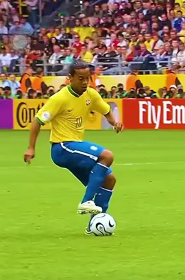 #football ##ronaldinho#Soccer #fussball #goal #footballskills #lustig #witzig #fürdich #fyp #trend