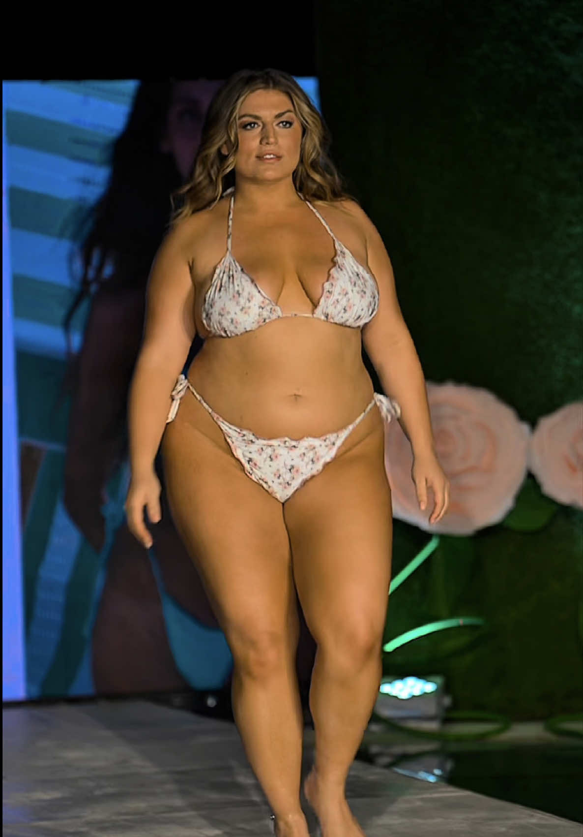 the power women hold!!!🔥🔥💅 my girls, step into your power baby!!  #swimsuit #model #confidence #bikini #Runway 