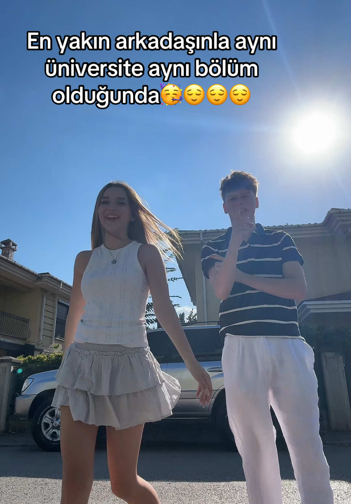 😁