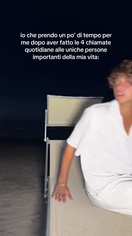 sono tutti lontani da meee
