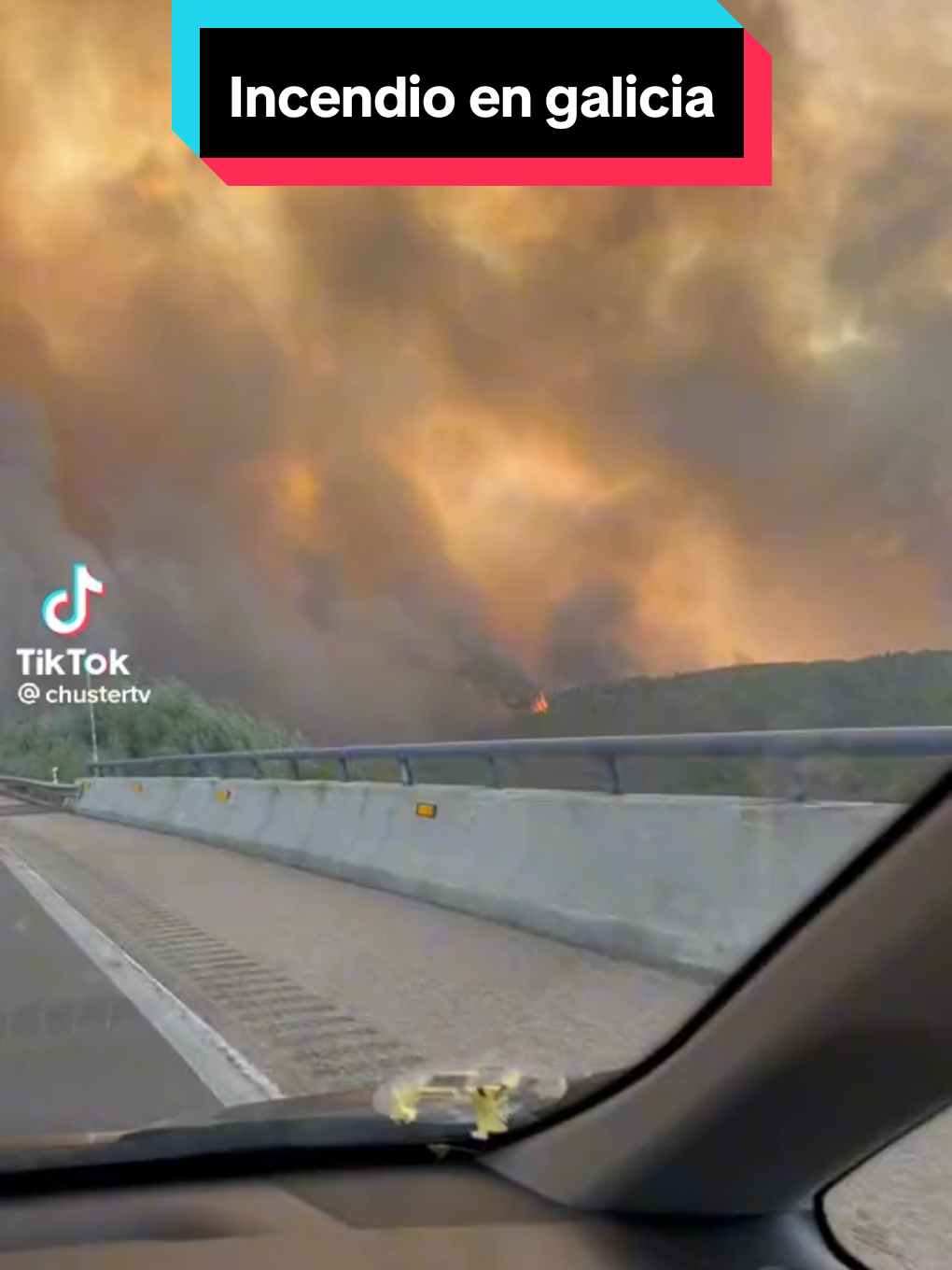 Incendio en Galicia volviendo de santiago a o carballiño 