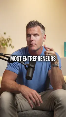 People build the business #danmartell #money #motivation #entrepeneur #grow #mindset #productivity