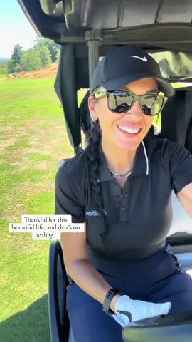 Here’s to finding things you love, to healing and learning the game! ⛳️💕 #healing #golf #ladiesgolf #golftiktok #latina 