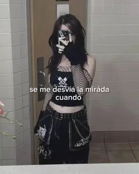 son unas diosas🙂‍↕️😻 #chicasdark #emo #gothicgirl #fyp #rockeras #paratii #videovirall #cretorseachingsing 