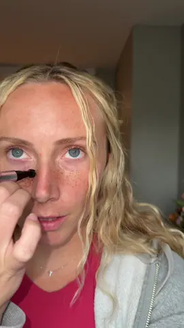 No makeup hack #makeup #makeuphacks #nomakeup 