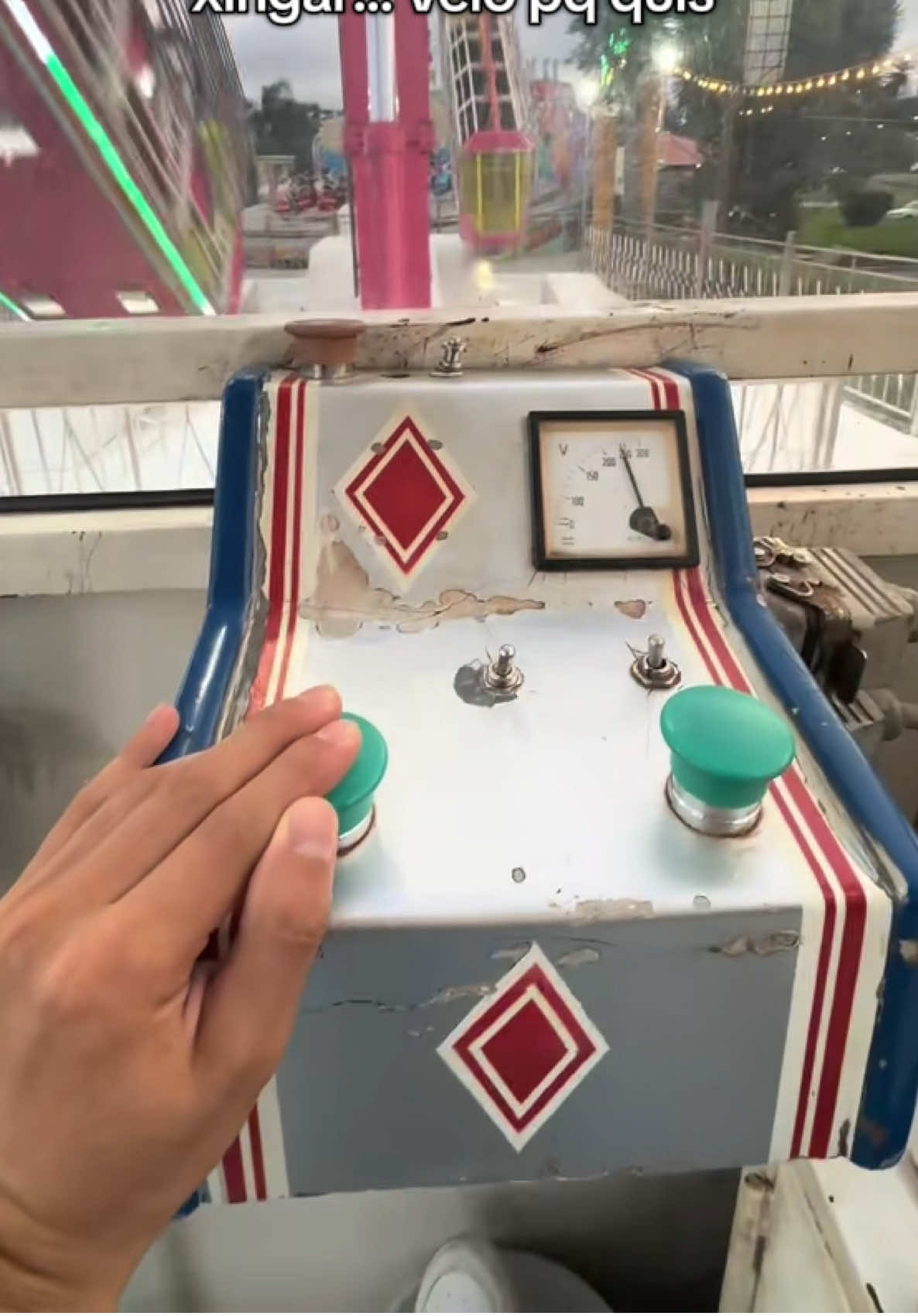 O que penso quando vem gente no Kamikaze sabendo q só estou fazendo o meu trabalho 🤪🙌 #brinquedo #meninodopark #Kamikaze 