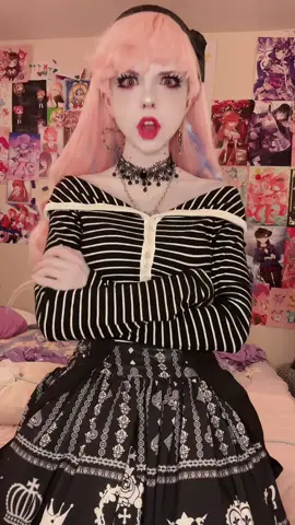 I’d like to cos spectra and her bf :p #rochellegoyle #rochellegoylecosplay #monsterhigh #monsterhighcosplay #rochellemonsterhigh             