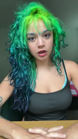 This checks out because 1/4 of the dyes I used was actually green #greenhair 