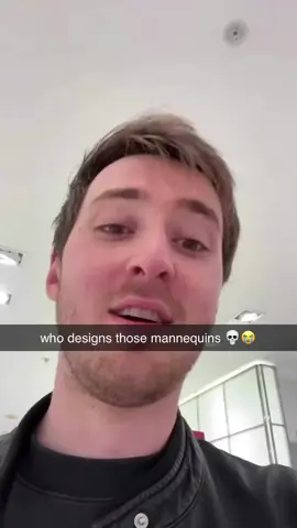 Funny Mannequin Poses #funny #mannequin #funnyvideo #hilarious #trynottolaugh #fyp 