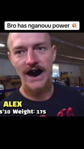 Should they have ended it after the first overhand right? #streetbeefs #fighter #ko #tko 