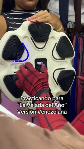 Jummm sera? Spiderman contra cuantos mas? @Azuaje @Camellito 🐫 @marceliño @DalizerD  #tomholland #spiderman #fyp #veladadelaño #humor 
