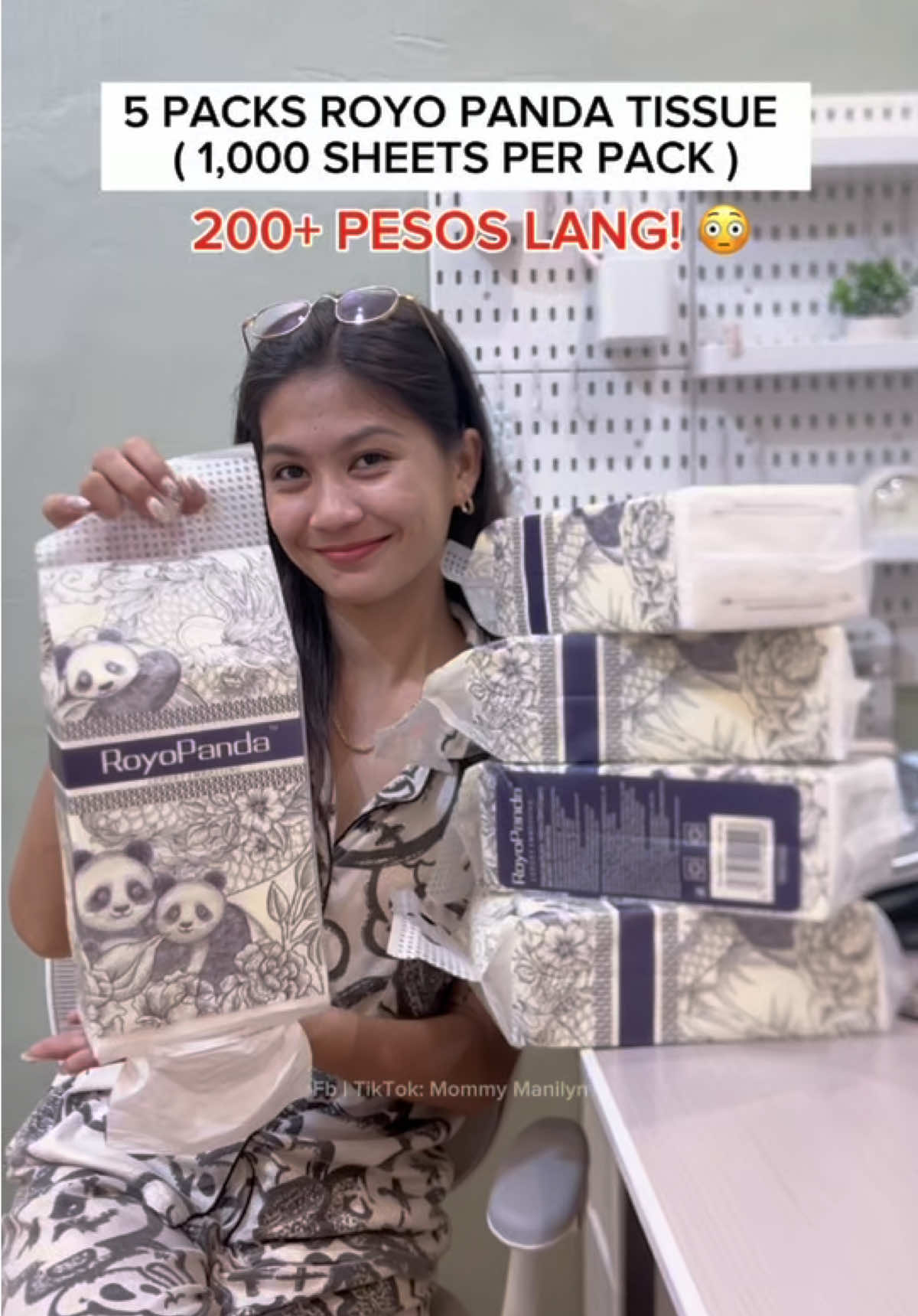 Sobrang mura talaga ng tissue na to. 😳 Isang box na yan, Na may 5 packs ng laman at 1,000 Sheets pa per pack. Abay ewan ko nalang talaga kung maubusan kapa ng tissue. Pangmatagalan na to!! 🥳💗✨ #mommymanilyn #royotissue #tissue #hangingtissue #facialtissue 