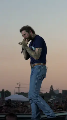 Post Malone Prague 12.08.25 - Hollywood‘s Bleeding  #postmalone #posty #bigassworldtour #prague #foryou 