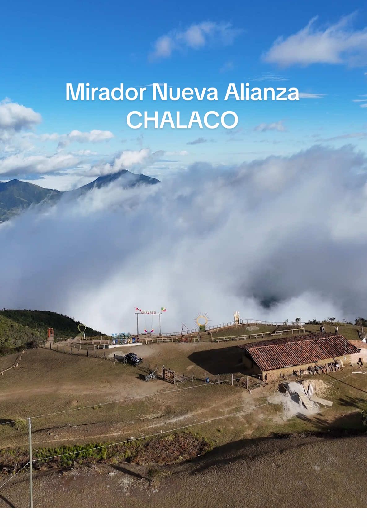 ☁️✨ ¡Toca el cielo en el Mirador Nueva Alianza! ✨☁️ ✅ Ubicado en el distrito de Chalaco, este rincón mágico te regala vistas espectaculares por solo S/ 5. Desde que llegas, te reciben con su tradicional cachadita y patadita 😄. 📸 Cada rincón es perfecto para fotos, y si la neblina aparece… paciencia, en minutos se despeja para mostrarte paisajes de postal. 🌄 🚪 No olvides grabar tu video en la Puertita del Cielo y llevarte unas buenas fotos instagrameables. 💚 Un destino imperdible para tu próxima escapadita de fin de semana en la serranía piurana. @Mirador 