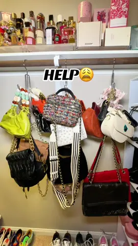 How are y’all keeping y’all purses organized? #purse 