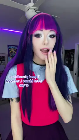 i restyled twis wig thank god she’s looking questionable in this video #mylittlepony #mlpcosplay #twilightsparkle #cosplay #makeup 
