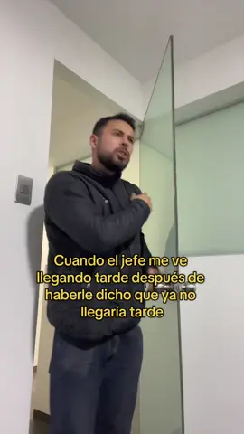 Dame una oportunidad caraj… 😆 #humor #comedia #trabajo #oficina #tardanza 