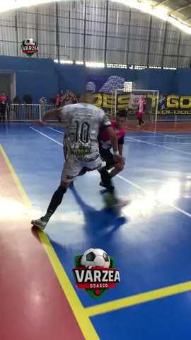 ELÁSTICO MAIS ABSURDO DE 2025 🥶⚽️🙅🏽‍♂️☠️ #driblesdefutsal #driblingskills #driblesmagicos #criadorporesporte 
