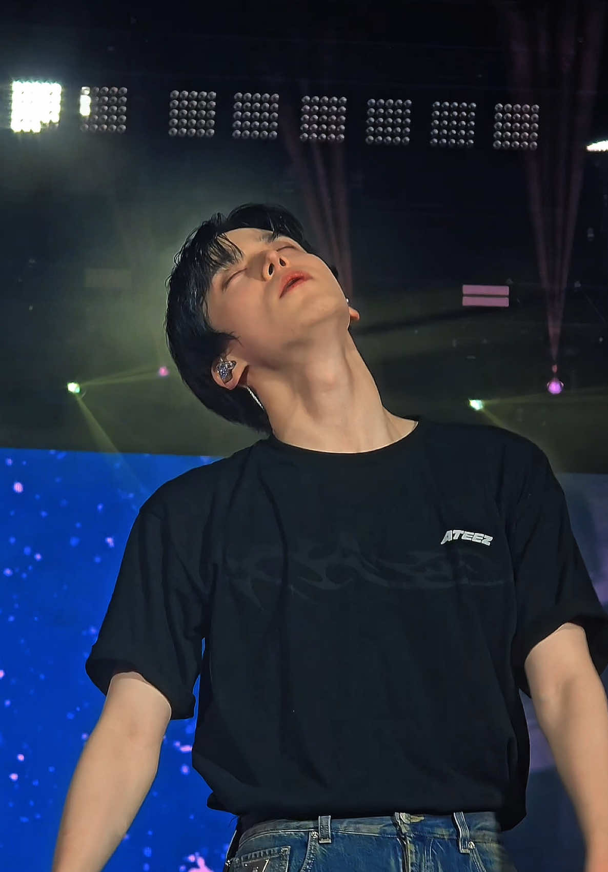 Taking in every moment 🥹 #yunho #yunhoateez #ateez #ateez_official_ #inyourfantasytour #atiny @ATEEZ_Official 
