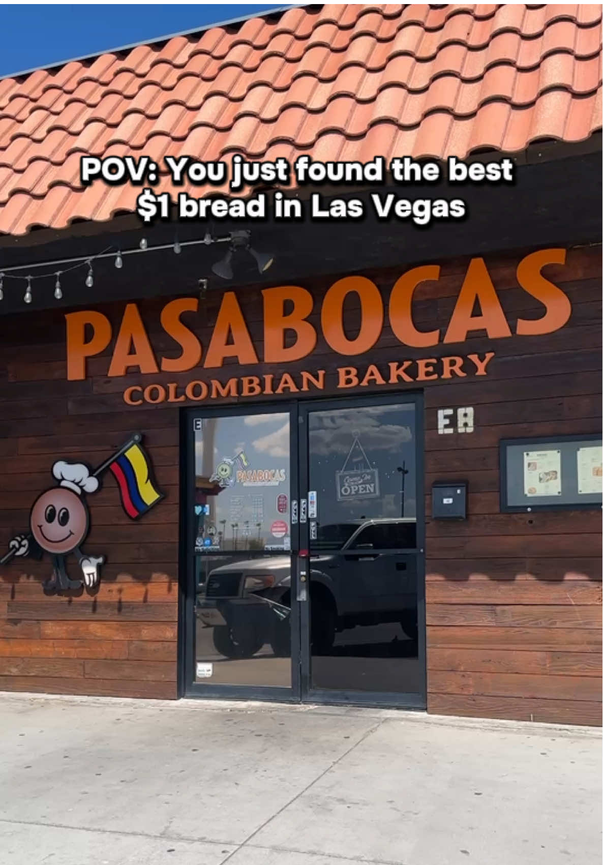 This bakery in Las Vegas is serving warm bread for $1 and yes, it’s as good as it smells! 🥖💛 📍953 E Sahara Ave E8, Las Vegas #PlacesToVisitInLasVegas #LasVegasTravel #VegasFood #HiddenGemsVegas