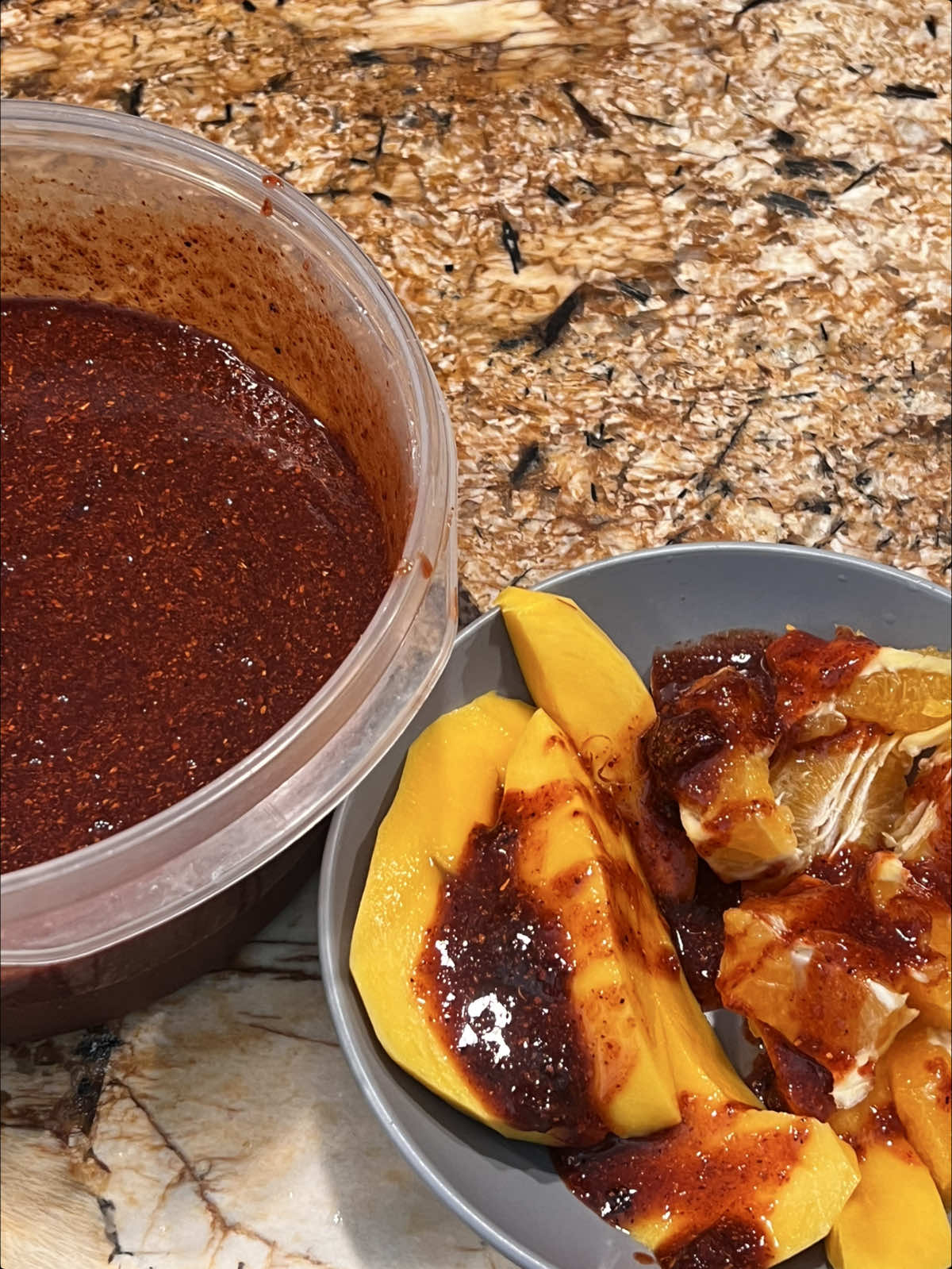 Replying to @Tia Juanas Cocina Las que me andan pidiendo la receta de Chamoy de Tamarindo aquí está para sus bebidas o frutas. #chamoy #tamarindo #tiktokfood #raspados #paratii @TajinMX @TajinUSA Official Account @La Surtidora Cash & Carry @El Chilerito 