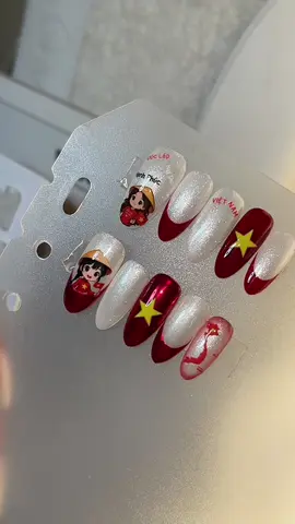eo ôi xinh quá😘e nhận nail box tổ quốc ce quất bộ chơi lễ🤩#cuynhchengnail #xuhuongtiktok #tuson 