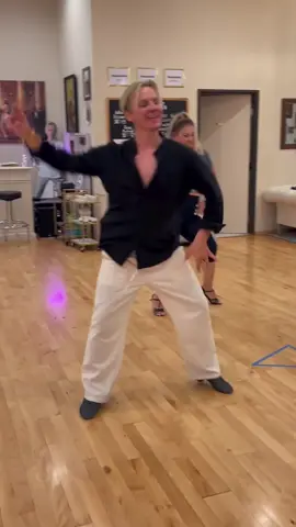 Private dance lessons with Oleg Astakhov in Los Angeles 
