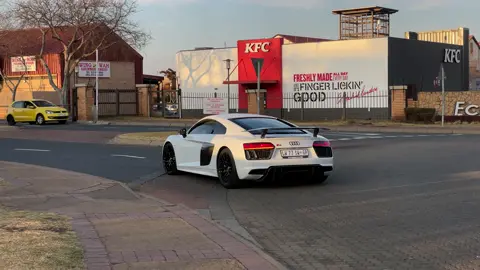 The kind of sound you don’t just hear… you feel. Audi’s 5.2L V10, pushing over 600 horses, taking you from 0–100 in just over 3 seconds. No filters. No turbos. Just pure, unapologetic performance.  #R8 #V10 #fyp #tiktok #Supercar 