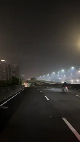 Ambil free (gratis) siapa tau bisa sedikit bermanfaat🙌 Footage In Jakarta Jakarta dan sekitarnya #fyp #foryou #macet #tiktokindo #view #jakarta #malam #video #hd #freefootage