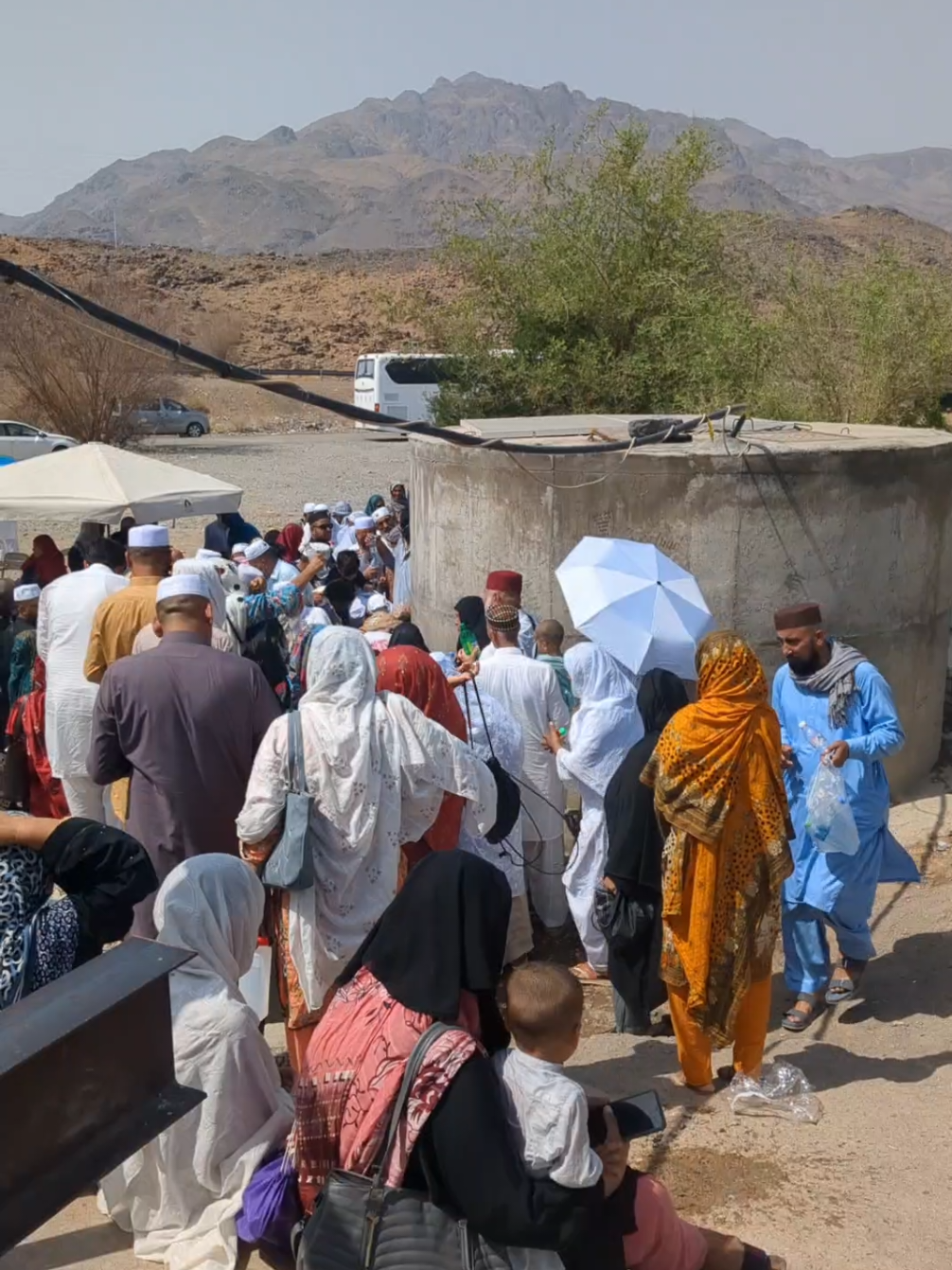 Beer-e-Shifa, another wonderful sight where water, believed to have healing properties, is still running after 1400 years,  in the dry mountains near Madina and thousands visit it daily to fill from this well. Subhan'Allah  #islamic_video #madina 