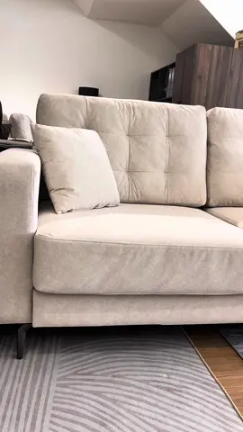 Sofa cantik + Selesa = Ruang tamu korang terus upgrade sekelip mata😘 Jom dapatkan sekarang di #essehome #sofa #selesa #rumah #deco #minimalist 