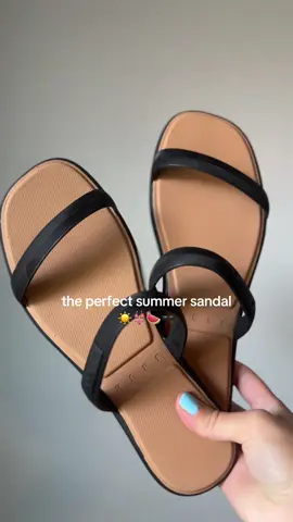these sandals were gifted by @Reef + im obsessed 🤩 #reefcreator #grwm #summerstyle 