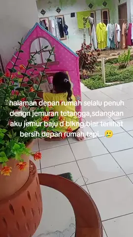 semoga ad rejeki biar bisa bikin pagar rumah