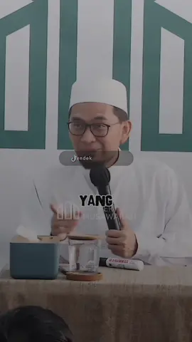 Dan orang yang benar sholatnya tidak akan suka dengan perkara maksiat seperti pacaran, chat2n, tlpn2n apalagi dengan wanita yg membuka aurat (tidak berjilbab) #fyp #dakwah #islam 