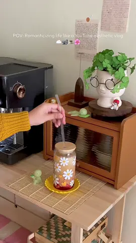 I suka dua dua!!! Coffee and matcha 😔😭🤌🏻✨ Btw this coffee machine product from Tjean, sgt memudahkan i buat coffee 🫶🏻 Shopee link:https://bit.ly/yellowbeanieTjeanCoffeeMasterX1shopeelinkMY      Lazada link：https://bit.ly/yellowbeanieTjeanCoffeeMasterX1lazadalinkMY #tjean#TjeanCoffeeMachine