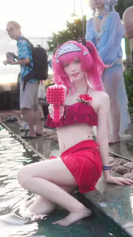 Lupa của @Lunao Kasa 🩷 cũng xinh xịn nè mà tiếc chiều tối mới gặp  #cosplay #wutheringwaves #lupa 