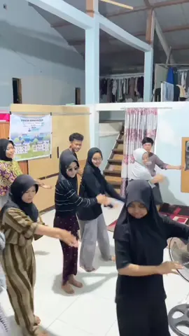 POV sebelum proker menyerang, jogetin aja dlu#poltekkeskemenkes #kkn #fyppppppppppppppppppppppp 