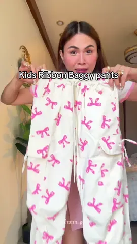 Super cutie, sana may pang adult rin 🥹🩷 #joggingpantskids #baggypantsforkids #kidsootd #kidbaggypants #bowjoggingbants 