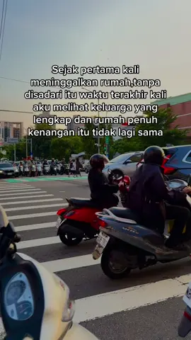 Dari awal sudah bimbang~diam tidak jadi apa-apa atau pergi tapi siap kehilangan semuanya🥀