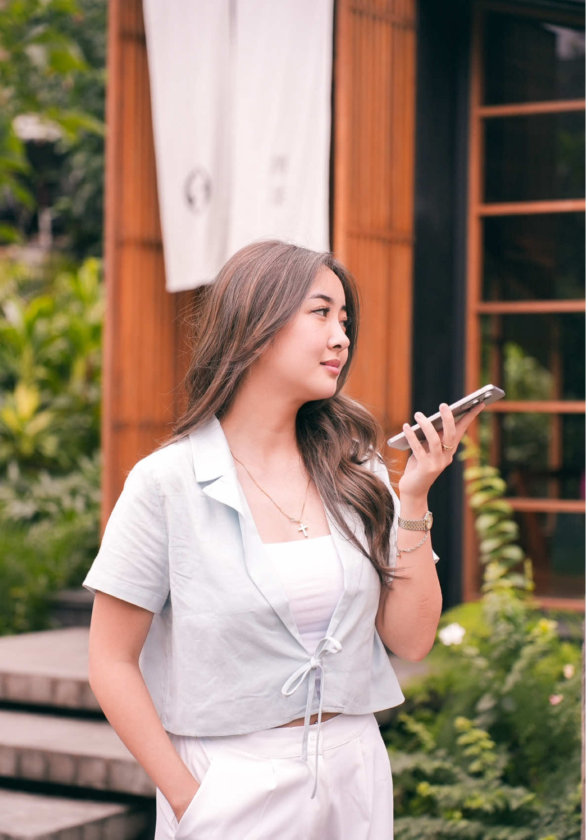 Explore tempat hidden gem di Bali emang ga ada habisnya, karna banyak banget tempat seru disana. Dibantu oleh Gemini, aku dikasih rekomendasi cafe Matcha terenak dan cozy di Bali, plus aku bisa belajar tentang sejarah Matcha disana. Terus karna tempatnya bagus, cocok untuk foto-foto juga loh. Kamu bisa cari hidden gem dan banyak hal lainnya loh. Cukup press, talk, done. Anw beli sekarang Galaxy S25 Edge di Samsung store terdekat ya #AIUnderstandsYou #ExploreGalaxyWay @Samsung Indonesia #GalaxyS25 Edge
