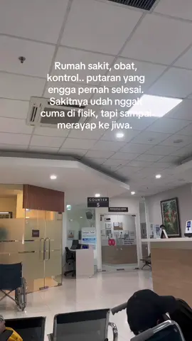 Minum obat tiap hari, kontrol tiap bulan… kayak hidup ini disetir sama penyakit, dan aku cuma penumpang yang nggak pernah ditanya mau kemana #moonface #chronicillness #autoimune #heartfailure #ppcmsurvivor 