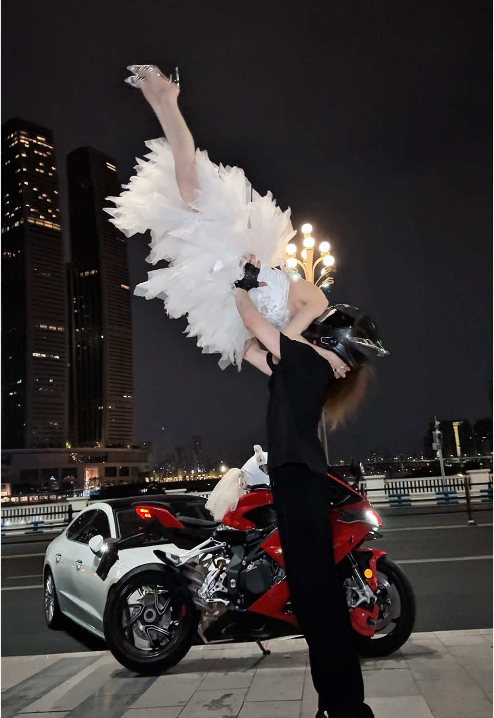It’s so cool to check in like this when you come to Chongqing.#moto #motorcycle #motorcycles #chongqing #cybercity 