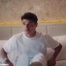 #landonorris • can somebody find me a partner that looks like that (preferably him) #ln4 #edit #formula1 #feelinflynn  scp: own ib: @E N 7 O 🏎️ 