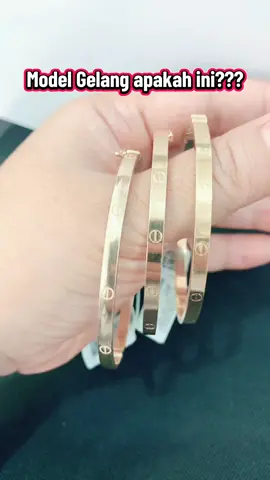 Gelang Bangle ini masih menjadi sorotan para customer #tokoemasgadjah #krian2 #gelang 