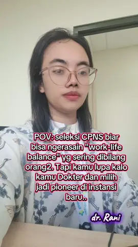 Faktanya engga se-7,5jam/hari juga kok.. kadang 8, 9, bahkan 12 jam di bombardir kerjaan, depan laptop dari duduk sampe ndlosor tengkurep.. tapi masih aja dibilang 