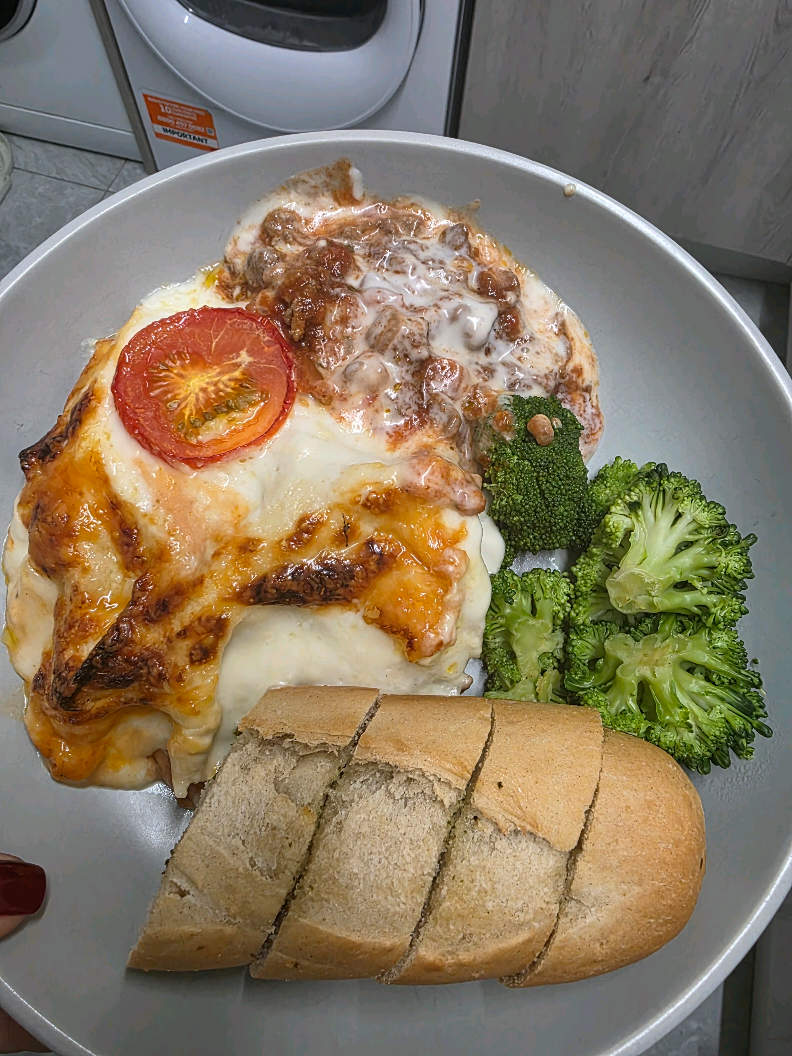 #cookdinnerwithme #dishupdinnerwithme #fyp #viralvideos #lasagna 