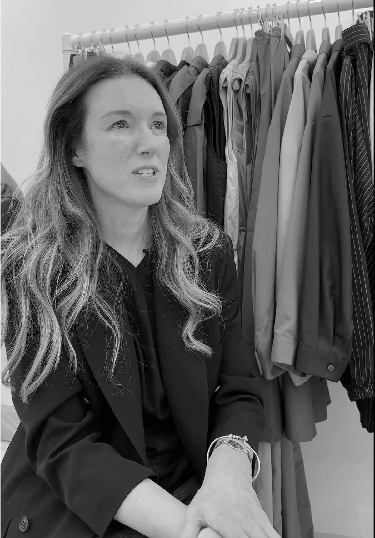 Clare Waight Keller takes you through her new collection and top picks for the UNIQLO : C Spring/Summer 2025. #UniqloAU #LifeWear #UniqloC #ClareWaightKeller 
