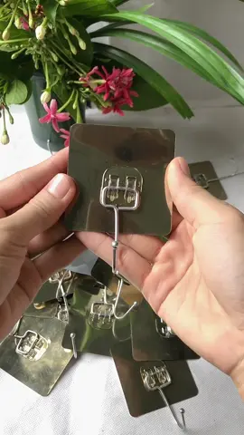 Combo 50 Móc dán tường inox tiện lợi, siêu dính không lo bung keo đâu nek#mocdantuongchiuluc #mocdantuong #mocdantuongsieudinh #mocdantuonginox304 #giadungtienich 