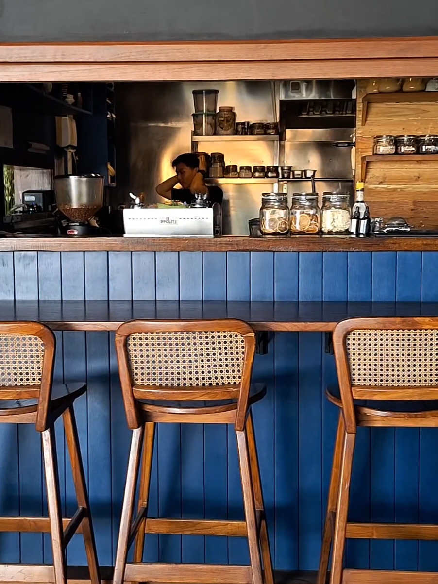 The soft glow of warm lights, the scent of fresh brews, and the gentle hum of conversations - every corner feels like home  #HOMEbyChefWayan #Balinesefood #modernindonesiancuisine #cafeambiance #pererenan 